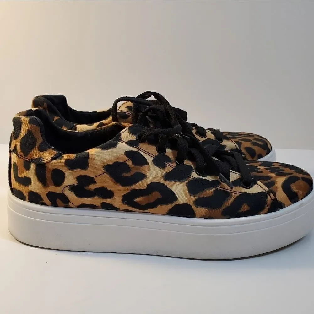 Leopard Print Sneakers - Picture 4 of 8